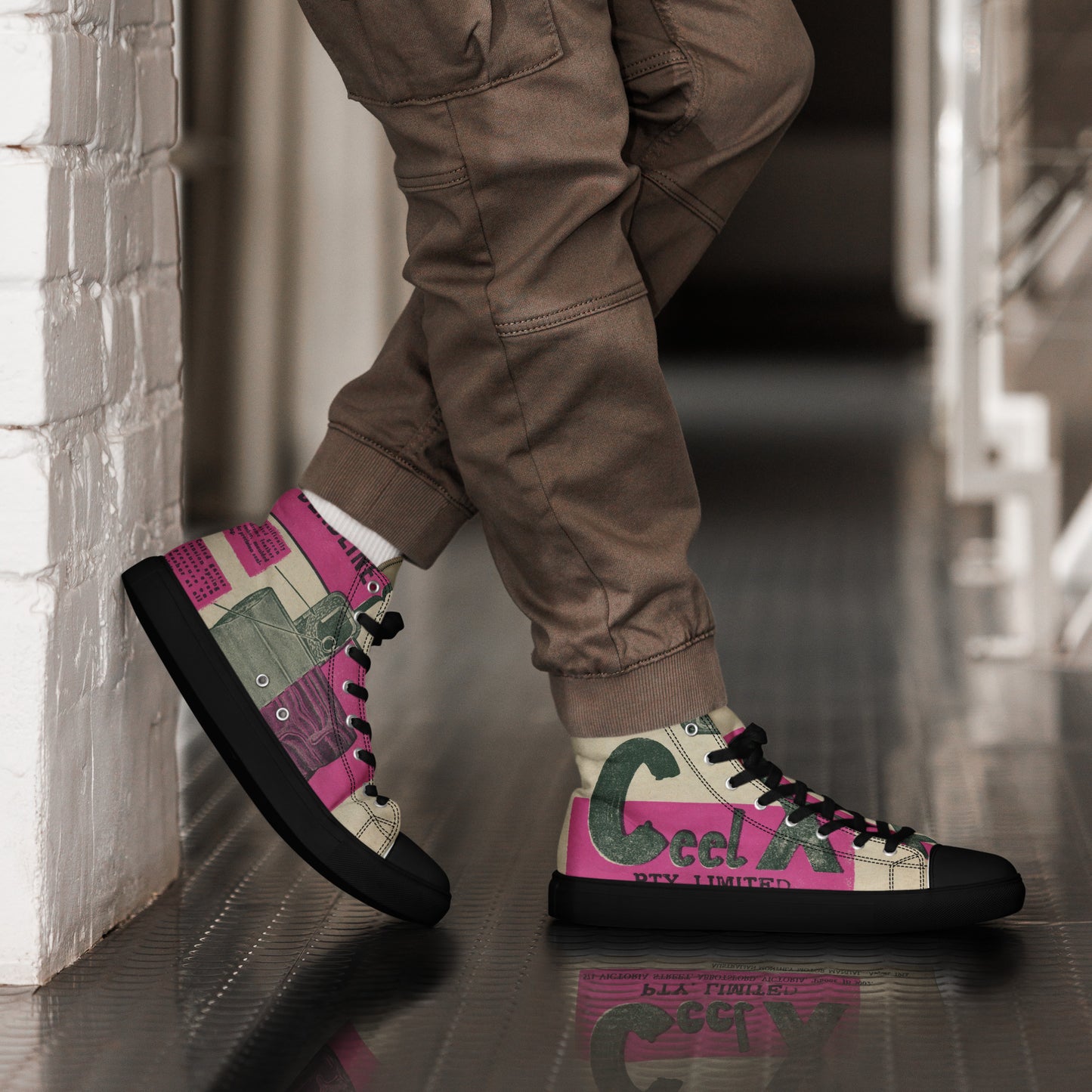 Men’s high top canvas shoes